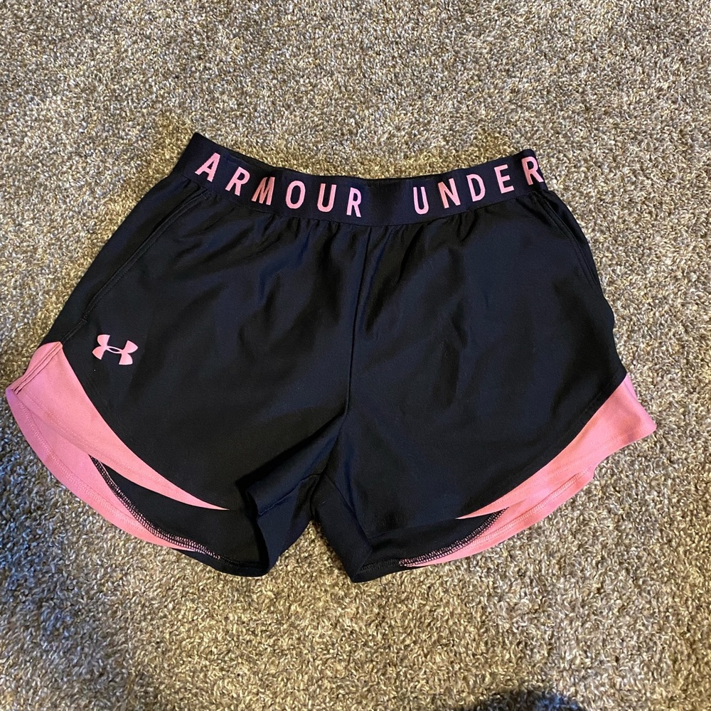 💋SOLD 💋 
Under Armour shorts